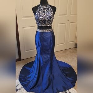 2 Piece Mermaid Beaded Sequin Halter Top ROYAL BLUE PROM EVENING GOWN SIZE 1 / 2